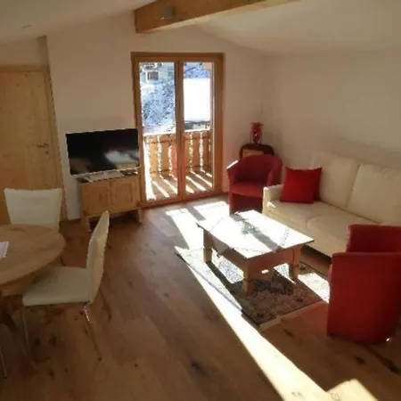 Casa Ual / Capaul Appartamento Laax